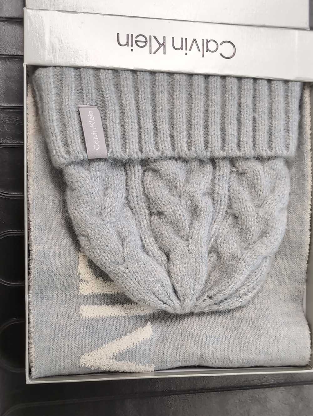 Calvin Klein Heather Gray Cable Knit Beanie and Scarf Gift Set
